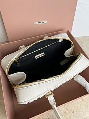 Miu Miu Matelasse White Pattern 5BB148 Size 27x12x9cm - 2