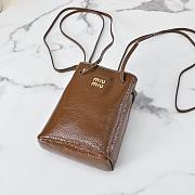 MiuMiu Naplak Patent Brown Pouch Palisander 23x13x7cm - 2
