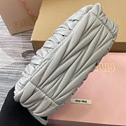 Miu Miu Wander Matelasse Grey Size 23x13x7cm - 6