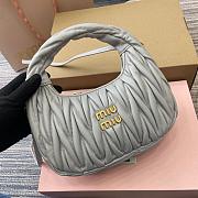 Miu Miu Wander Matelasse Grey Size 23x13x7cm - 3