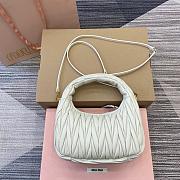 Miu Miu Wander Matelasse White Size 23x13x7cm - 4