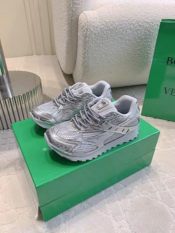 Bottega Veneta Orbit Silver Grey