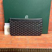 Goyard Sainte-Marie Clutch in Brown Size 29CM - 5