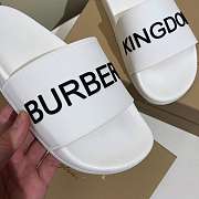 Burberry White Rubber Kingdom Motif Pool Slides - 4