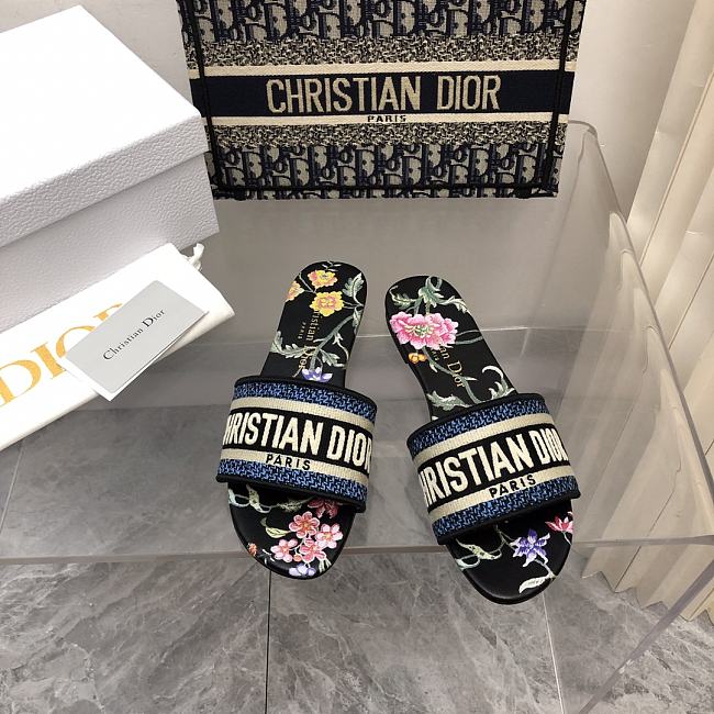 Dior Dway Slide Multicolor Embroidered 26123099-02 - 1