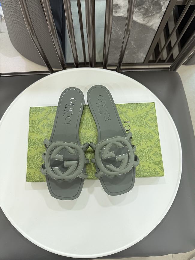 Gucci Interlocking G Slide Sandal Moss Green - 1