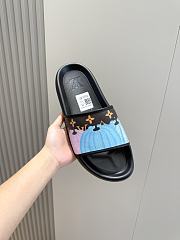 LV Cartoon Print Pool Slide Black - 4