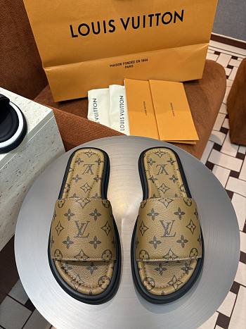 LV Monogram Pattern Sandals Brown