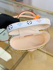 LV x TM VANITY CHAIN POUCH Size 19x11x6CM - 2