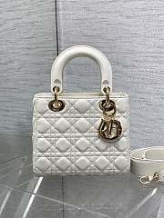 Dior Lady White Bag D0217 Size 20x16x8CM - 4
