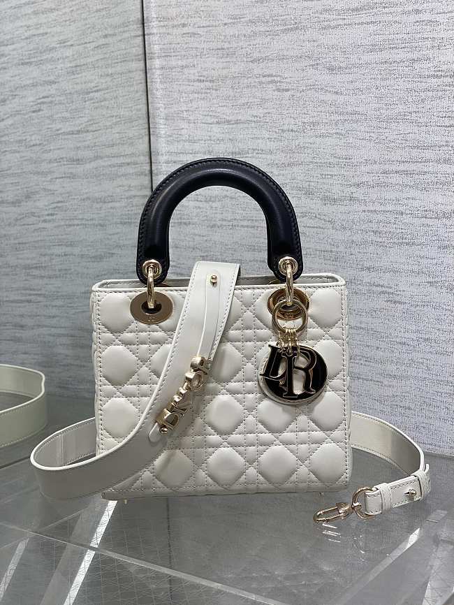 Dior Lady Bag White D0217 Size 20x16x8CM - 1