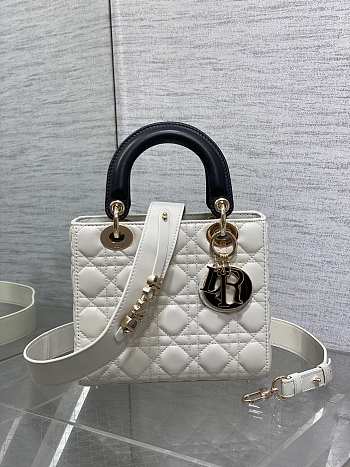 Dior Lady Bag White D0217 Size 20x16x8CM