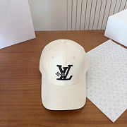 Louis Vuitton Baseball Cap 00241-02 - 1