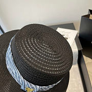 Louis Vuitton Gold and New Straw Hat LV8530 - 3