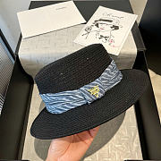 Louis Vuitton Gold and New Straw Hat LV8530 - 4