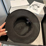 Louis Vuitton Gold and New Straw Hat LV8530 - 5