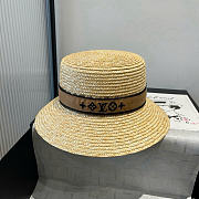 Louis Vuitton Gold and New Straw Hat LV8532 - 1