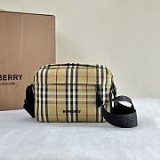 Burberry Bucket Bag Size 22x6x16CM - 5
