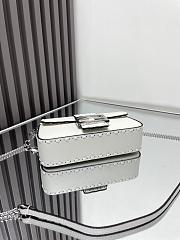 Fendi Baguette Mini Cuoio Romano White 20x5x13cm - 4