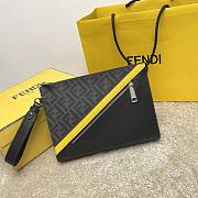 Fendi Black Cowhide Clutch Size 28x4x20cm - 5