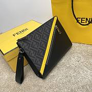 Fendi Black Cowhide Clutch Size 28x4x20cm - 2