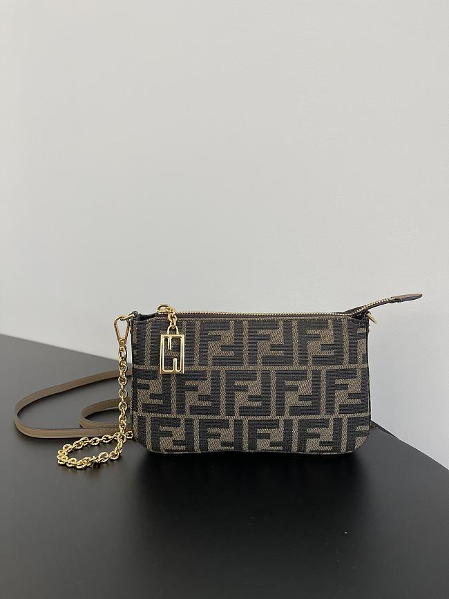 Fendi Cartera Baguette Marrón Size 20x3x13cm - 1