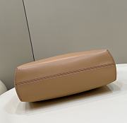 Fendi Pre-Owned First Clutch Brown Bag Size 23x10x18cm - 3