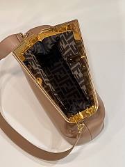 Fendi Pre-Owned First Clutch Brown Bag Size 23x10x18cm - 2