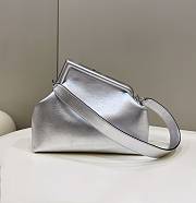 Fendi Pre-Owned First Clutch Silver Bag Size 23x10x18cm - 3
