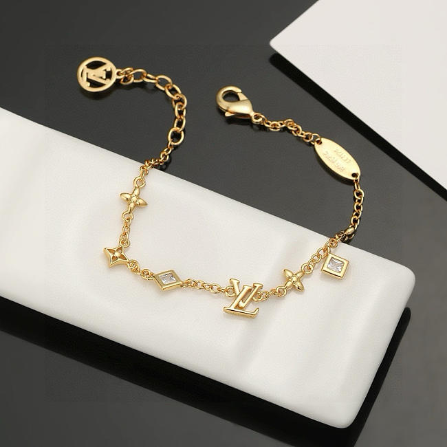 Louis Vuitton Bracelet 7611 - 1