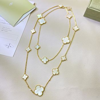 Van Cleef & Arpels 16 Flower Four Leaf Clover Necklace 02