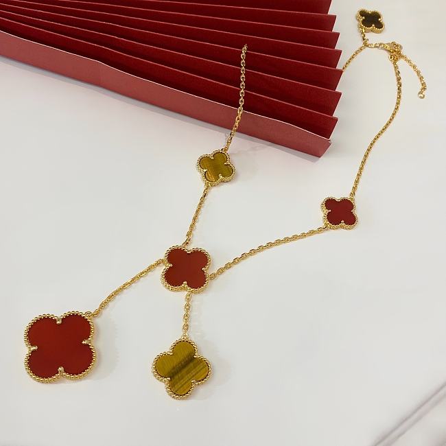 Van Cleef & Arpels Alhsmbra 4 Leaf Clover Necklace 02 - 1