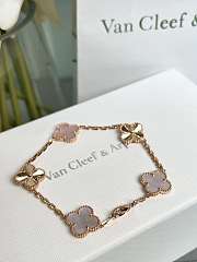 Van Cleef & Arpels Pink 5 Flowered Bracelet - 5