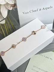 Van Cleef & Arpels Pink 5 Flowered Bracelet - 2