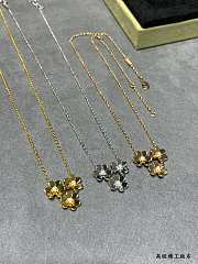 Van Cleef & Arpels 3 Flower Clover Necklace 03 - 2