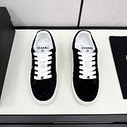 Chanel Black White Leather Low Top Sneakers - 6