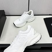 Chanel White White Low Top Sneakers - 6