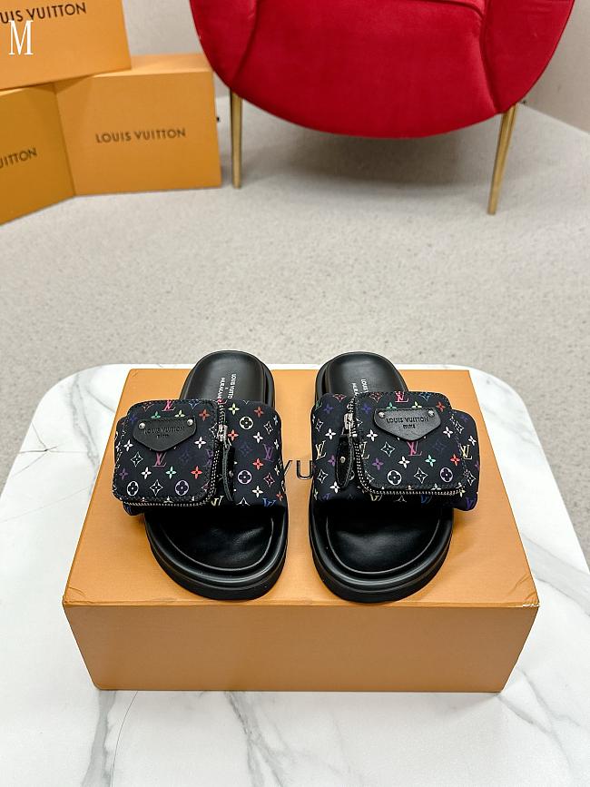 LV x TM Takashi Murakami Black 3723042 - 1