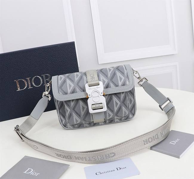 Dior Hit The Road Bag Canvas Gray Size 19x11x4cm - 1
