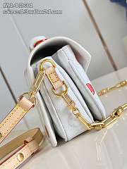 LV Pochette Métis East West x TM Size 21x13x6CM - 6