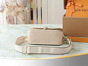 LV Diane Creme Bag Size 24x15x9CM - 2