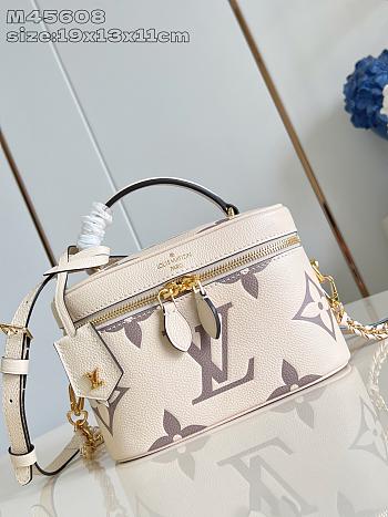 LV Vanity PM Noir Beige Monogram Size 19x13x11CM
