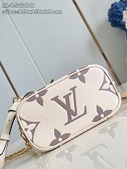 LV Vanity PM Noir Beige Monogram Size 19x13x11CM - 2