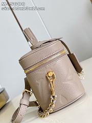 LV Vanity PM Noir Beige Size 19x13x11CM - 2