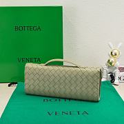 Bottega Veneta Andiamo Clutch Size 31x13x3cm - 3