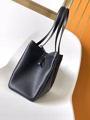 Fendi Origami Black Bag Size 27x16.5x27CM - 3