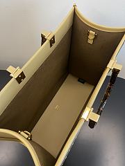 Fendi Sunshine Leather Tote Bag FE1205 Size 35x17x31CM - 3