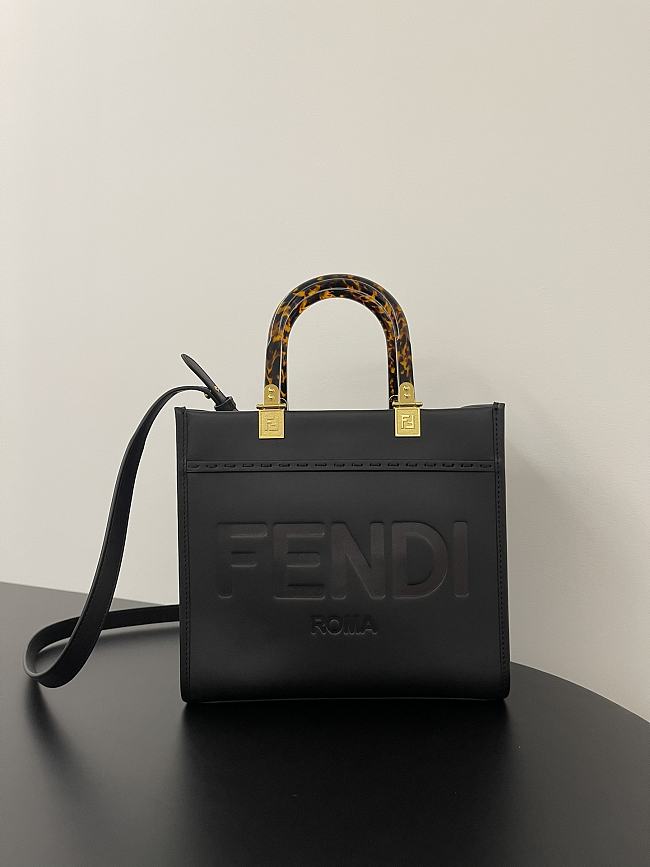 Fendi Tote Black Bag Size 25x12x22CM - 1