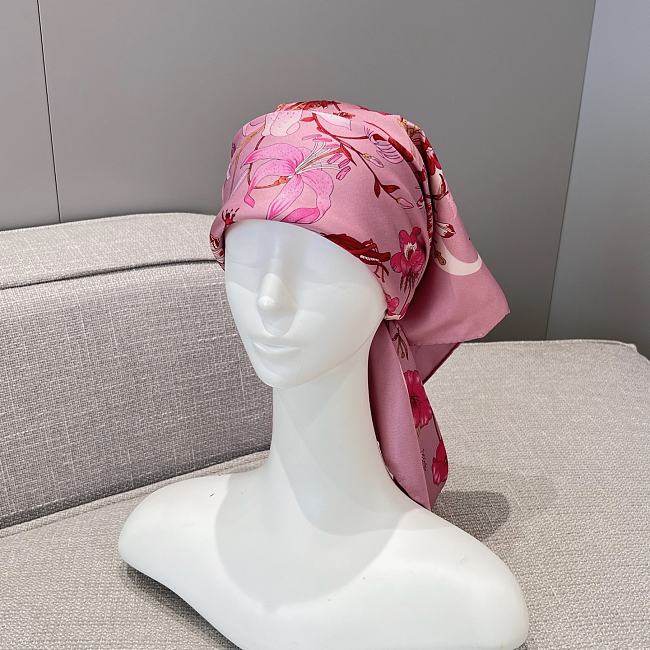 Gucci Foulard Silk Scarf Pink Size 90x90cm - 1