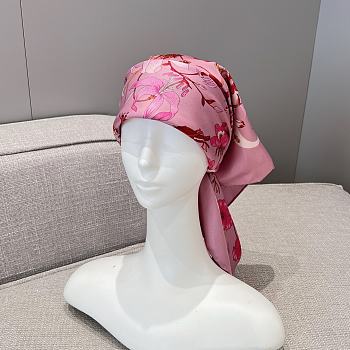 Gucci Foulard Silk Scarf Pink Size 90x90cm